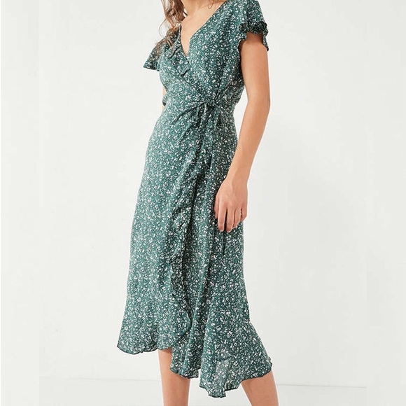 kimchi blue green dress Emerald green silk , V neck , Handkerchief cut , Kimchi